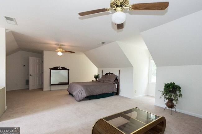 Building Photo - 5166 Wheeler Dr