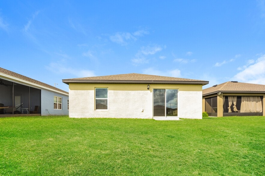 Building Photo - 497 Kensington View Dr