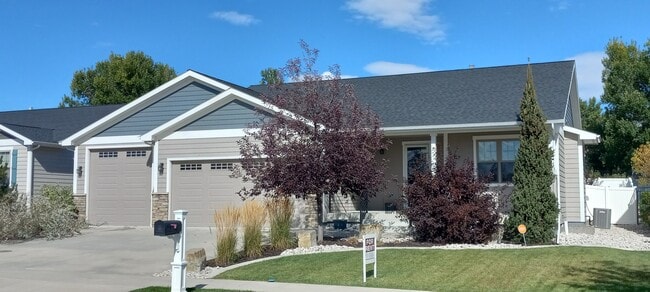 Primary Photo - 3617 Colton Blvd