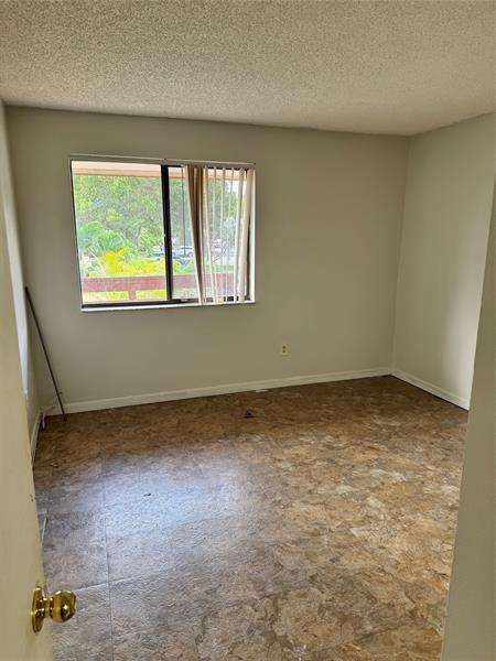 Building Photo - 615 NW 210th St