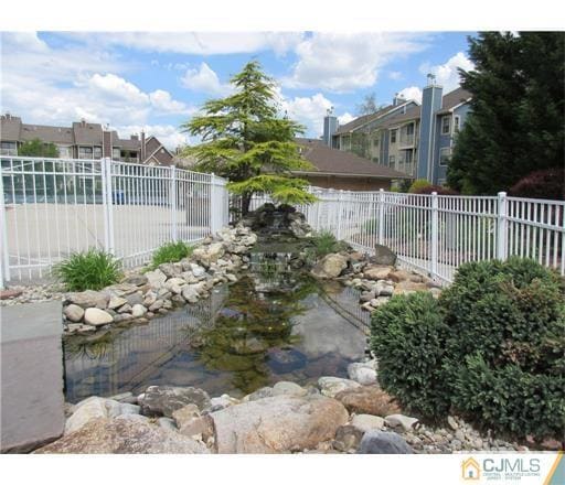 Building Photo - 27 Lear Ct