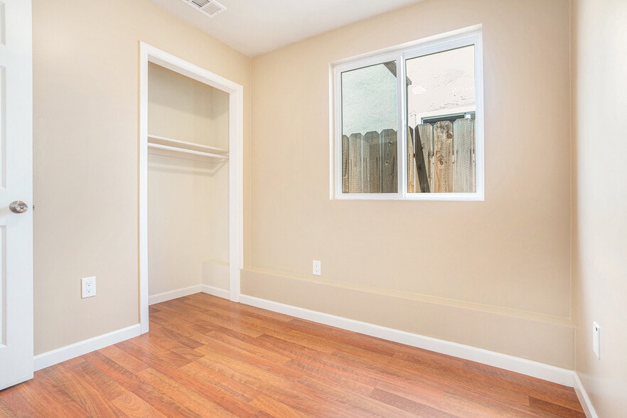 Building Photo - 1215 San Pablo Ave
