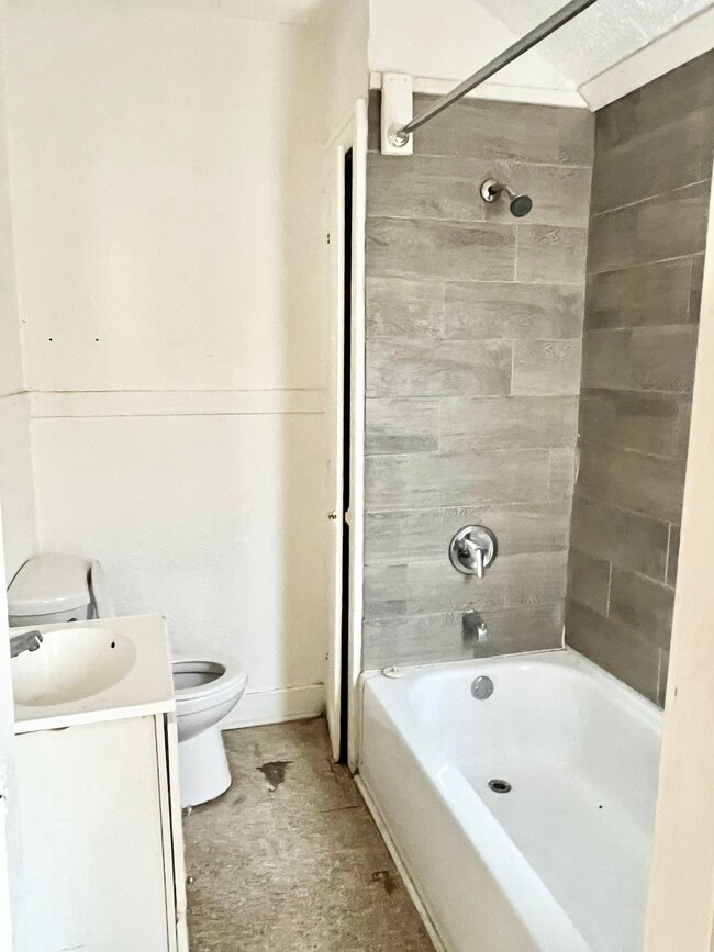 Building Photo - 3520 Herman St