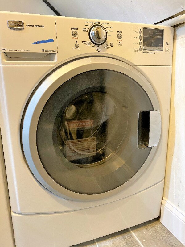 Building Photo - 2038 Kelmore Rd