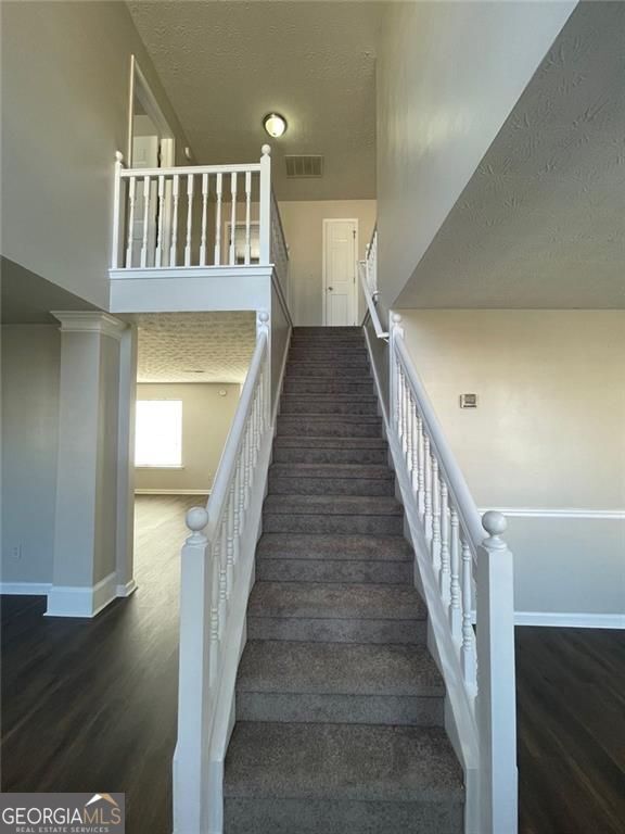 Building Photo - 700 Cannoli Ct