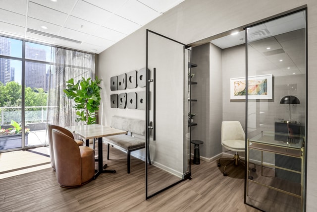 Building Photo - 201 N Westshore Dr