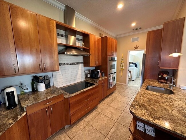 Building Photo - 4727 Spinnaker Dr