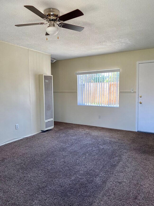 Building Photo - J &amp; R Properties-4th Street