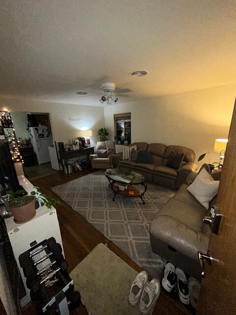 Building Photo - 35 S Knox St