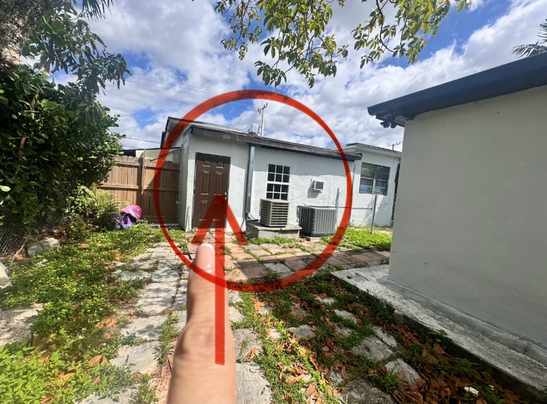 Building Photo - 3340 NW 17th St