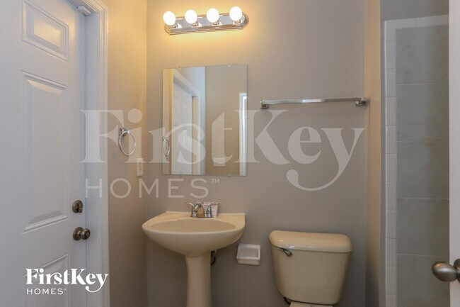 Building Photo - 10909 Wildcat Dr