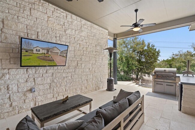 Building Photo - 216 Vista Village Cove