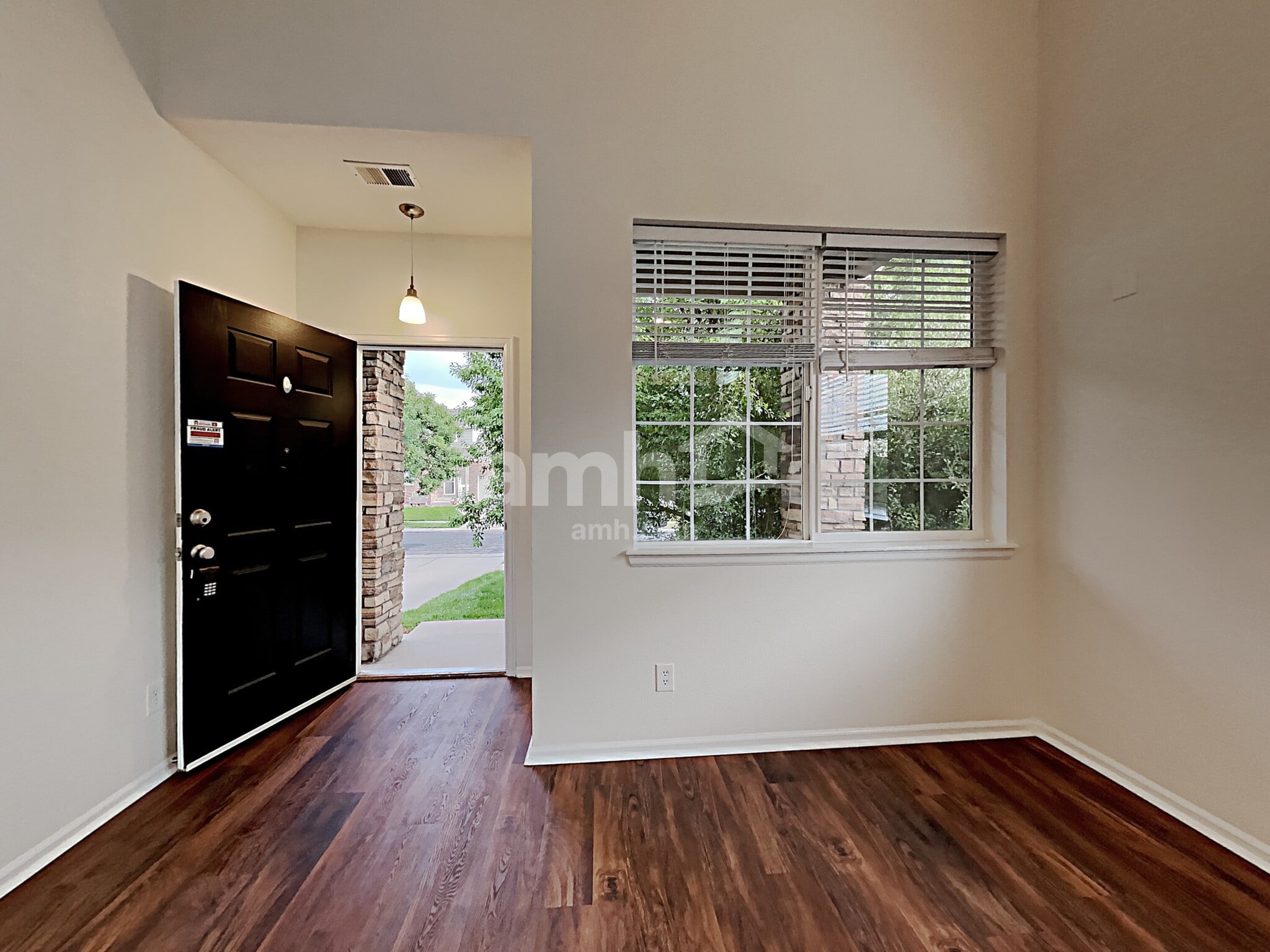 Building Photo - 13812 E 104th Pl