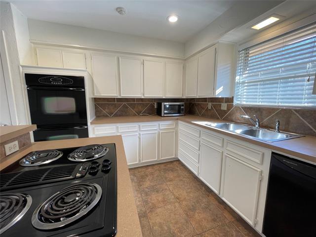 Building Photo - 6910 Brentfield Dr