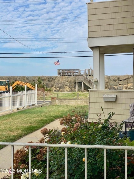 Building Photo - 260 Ocean Ave