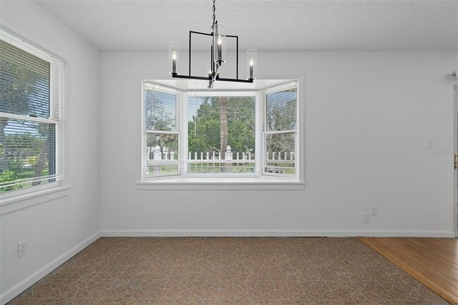 Building Photo - 8128 Papaya St