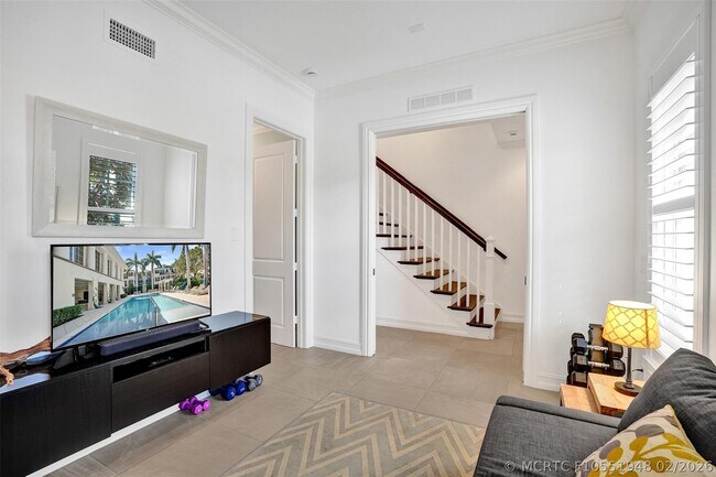 Building Photo - 381 E Cannery Row Cir