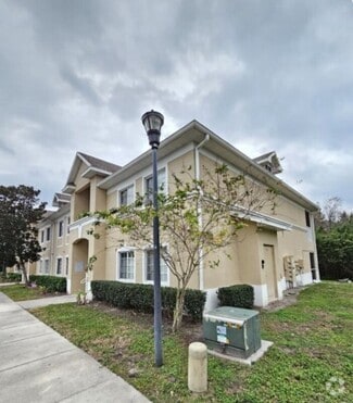 Building Photo - 9619 Lakedale Way