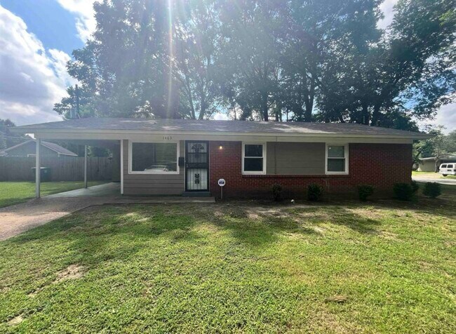 Building Photo - 1463 Merrycrest Dr