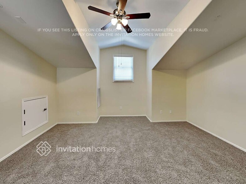 Building Photo - 4084 E Windsor Dr