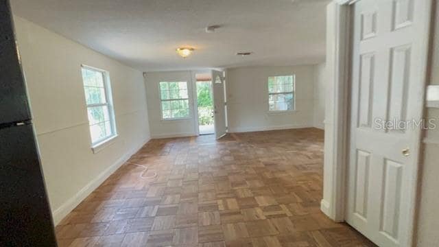 Building Photo - 224 10th Ave