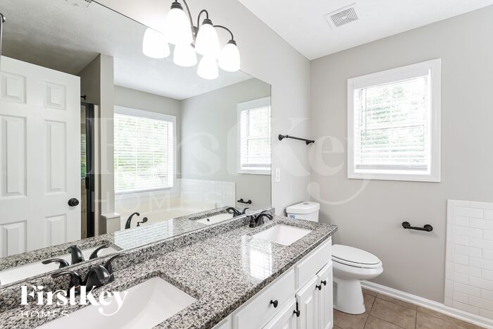Building Photo - 1555 Wynfield Dr