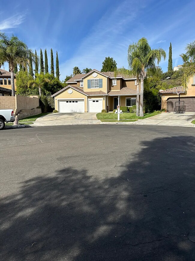 Building Photo - 25617 Henley Way