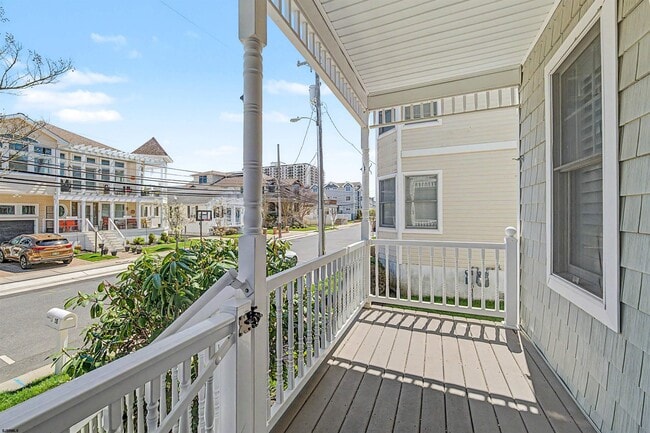 Building Photo - 2 S Coolidge Ave