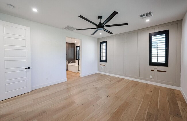 Building Photo - 25689 N 140th Ln