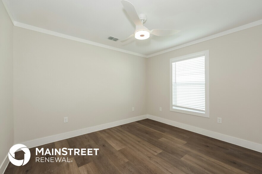 Building Photo - 2108 Belzise Terrace