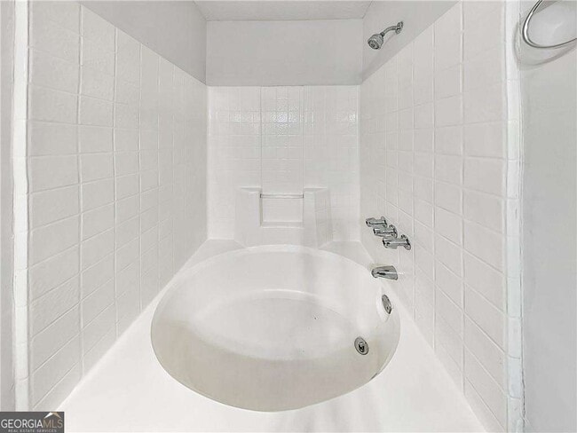 Building Photo - 244 Hale Haven Dr