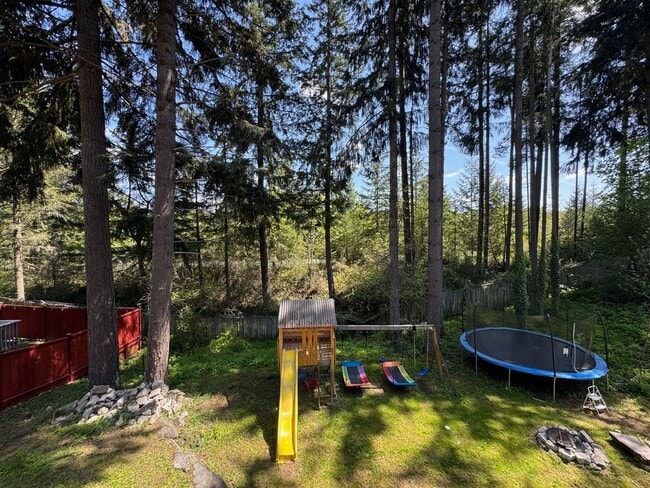 Building Photo - Spacious 4-Bedroom Home in Gated Clearwood...
