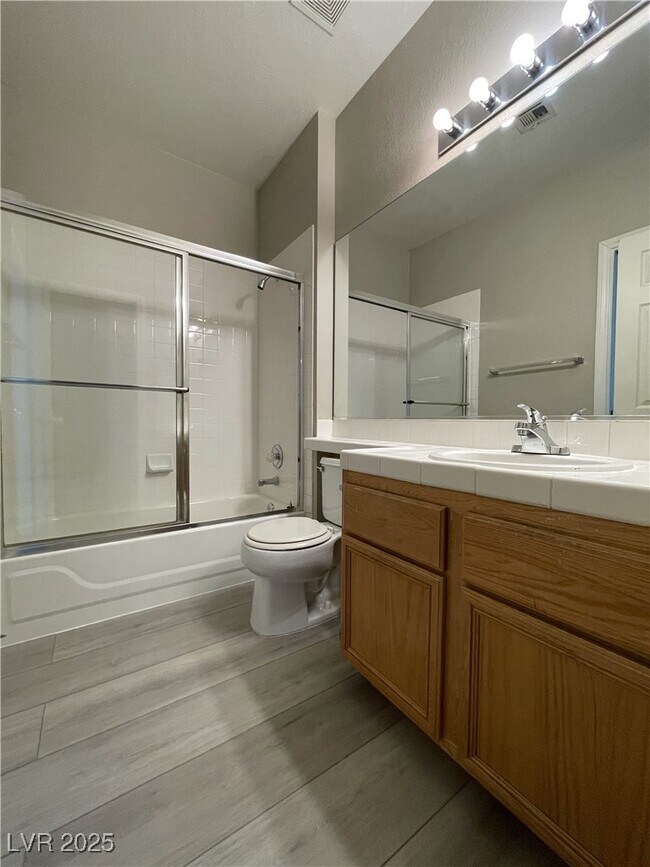 Building Photo - 5155 W Tropicana Ave