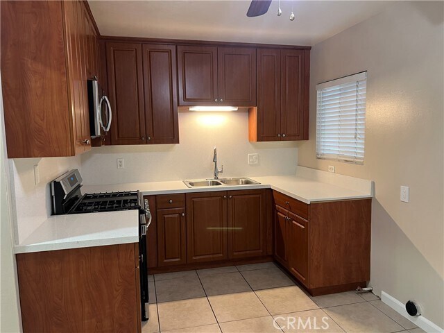 Building Photo - 94 N San Mateo St