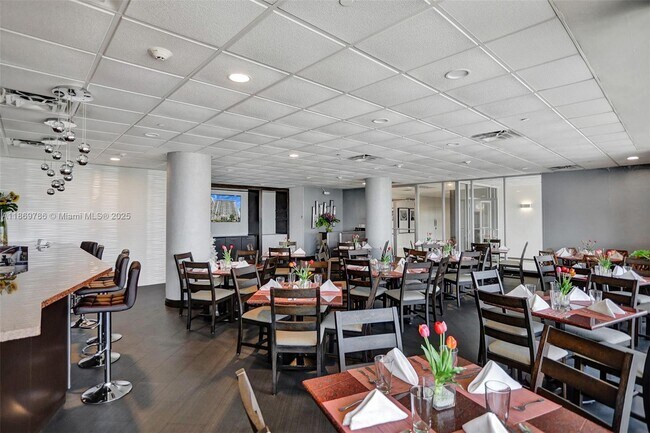 Building Photo - 5701 Collins Ave