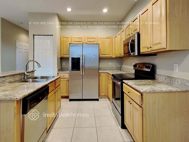 Building Photo - 5143 Heron Ct