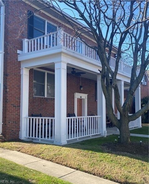 Building Photo - 825 Harrington Ave