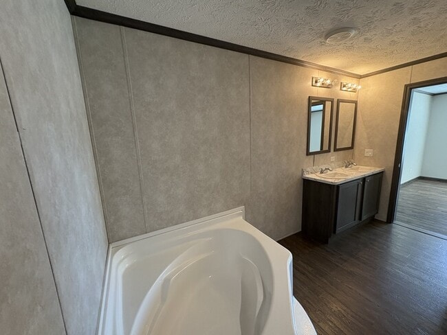 Building Photo - 2100 S.Scott Blvd #79 Unit 79