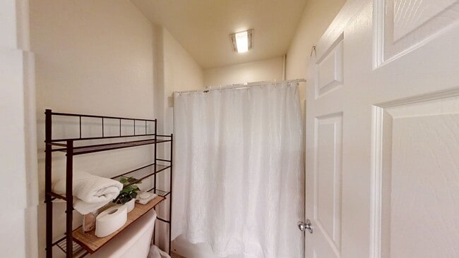 Building Photo - Charming 3 bed 2 bath Home in Fairway Cany...