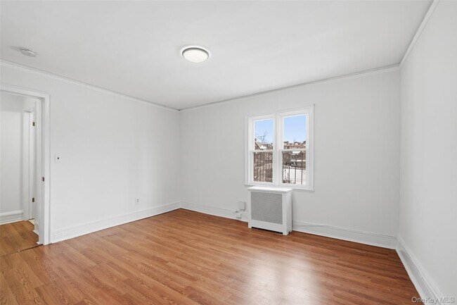 Building Photo - 220-20 Garth Rd