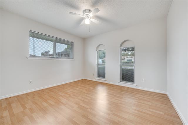 Building Photo - 3212 Townsend Dr