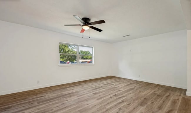 Building Photo - 2415 W Morton St