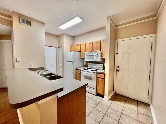 Building Photo - 4207 S Dale Mabry Hwy