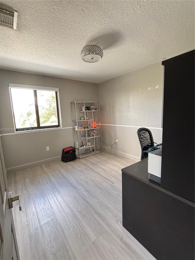 Building Photo - 16551 SW 75th St