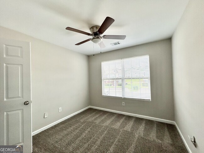 Building Photo - 736 Wheel House Ln