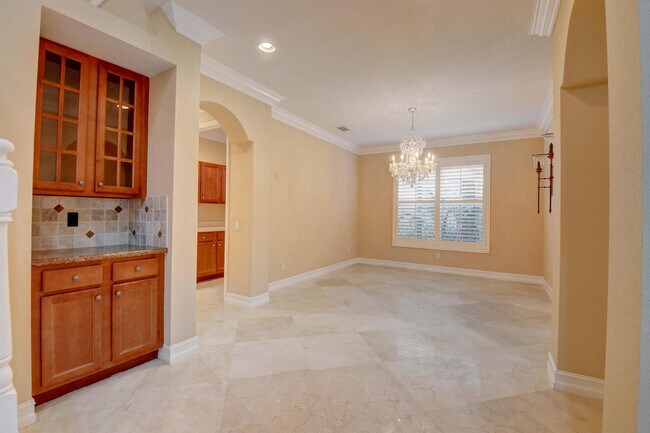 Building Photo - 8957 Sandy Crest Ln
