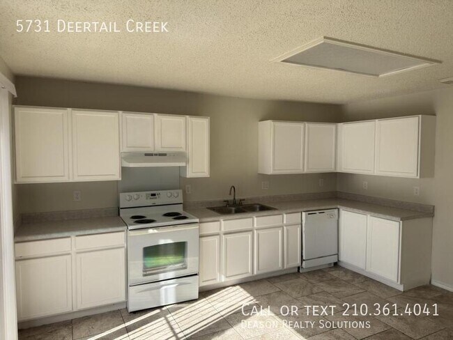 Building Photo - 5731 Deertail Creek