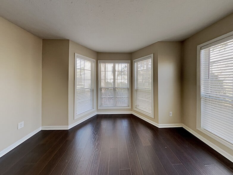 Building Photo - 1785 Summit Edge Cir