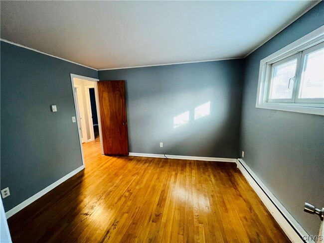 Building Photo - 24280 State Rte 971V