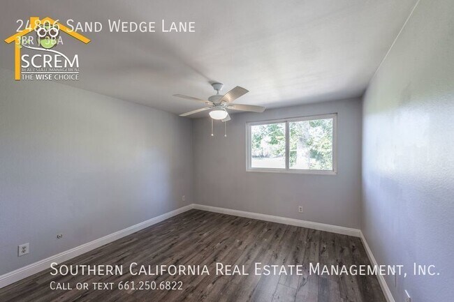 Building Photo - Three bedroom Townhome at Valencia Fairways